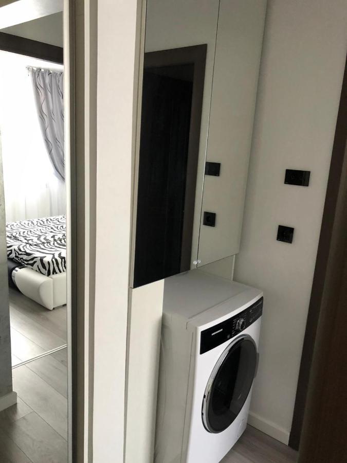 Elegant & Silver Luxury Apartament Craiova Exterior foto